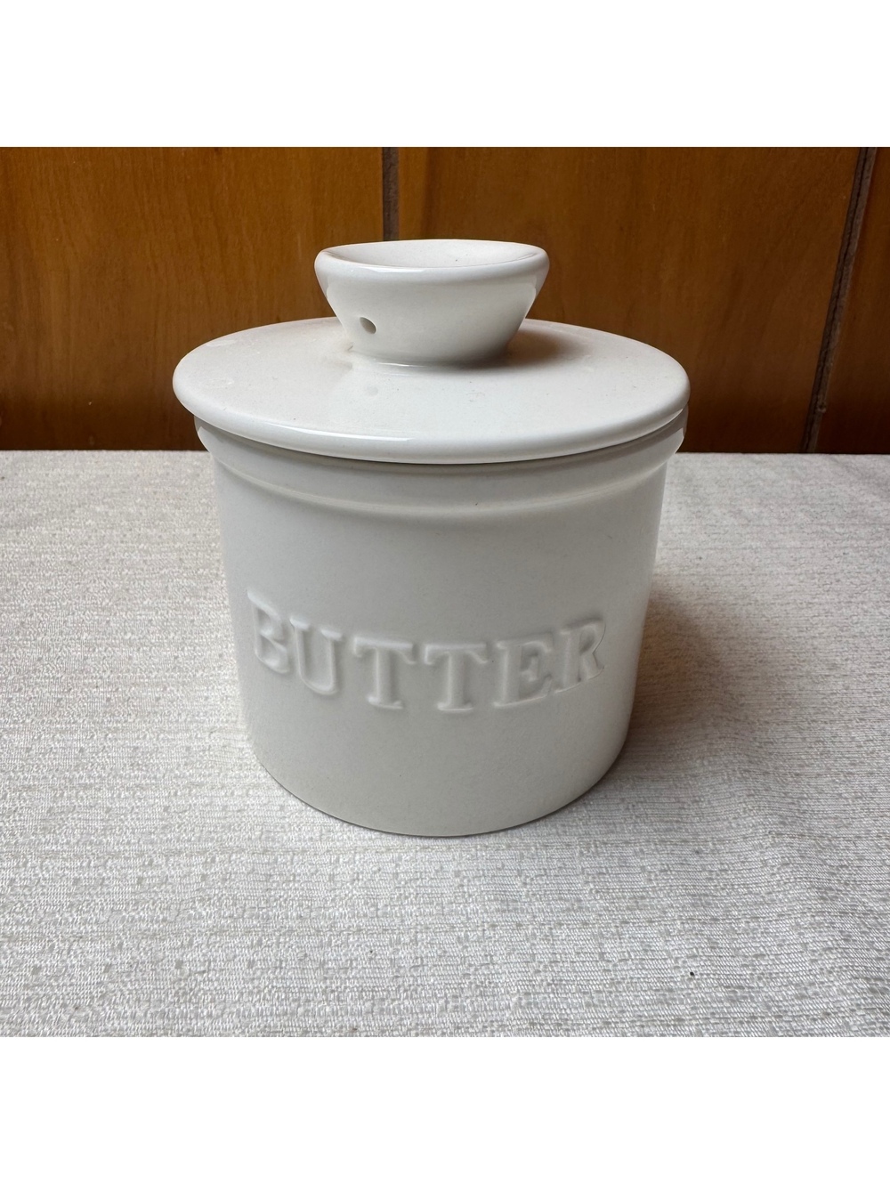 Vintage White Ceramic Butter Crock With Lid Countertop Butter Keeper - Picture 2 of 7